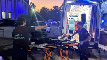 Adıyaman Kahta'da otomobil kaldırımdaki yayalara çarptı, 3 çocuk yaralandı