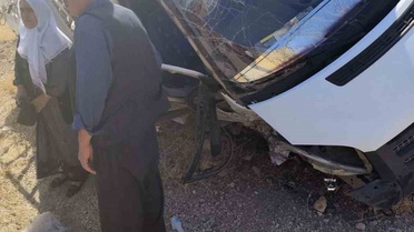 Siirt Eruh'ta hafif ticari araç ile kamyonet çarpıştı, 4 kişi yaralandı