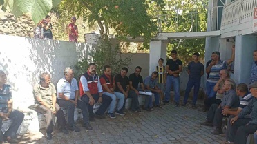 Söke'de çiftçilerle buluşan tarım ekipleri sorunlara çözüm aradı