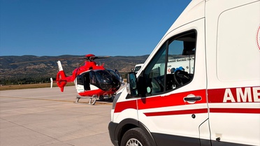 Tokat'ta beton mikserinin çarptığı sağlık personeli ambulans helikopterle Ankara'ya sevk edildi