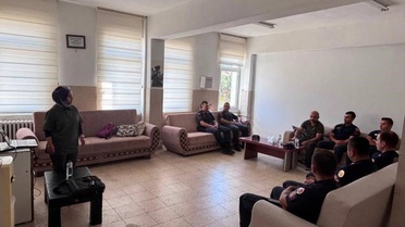 Bilecik İnhisar'da jandarmaya av koruma ve biyokaçakçılık eğitimi verildi