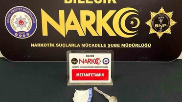 Bilecik'te narkotik operasyonunda 2 şüpheli yakalandı, metamfetamin ele geçirildi