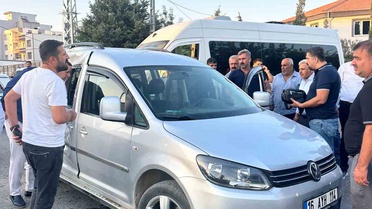 Adıyaman'da hafif ticari araç ile kamyon çarpıştı, 3 kişi yaralandı