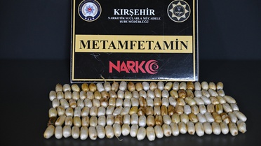 Kırşehir'de midesinden 1 kilo 159 gram uyuşturucu çıkan zanlı tutuklandı