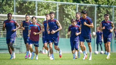 Trabzonspor, Galatasaray maçı öncesi Konyaspor kadrosuyla yenilenmeye çıktı