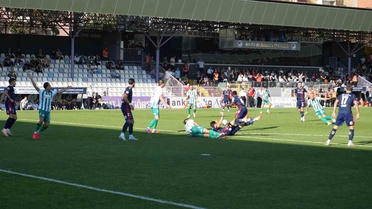 Iğdır FK, Mardin 1969 Spor'u Alim Öztürk'ün golüyle 1-0 yendi