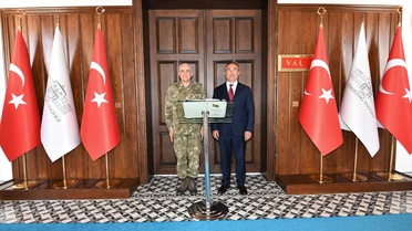 5. Kolordu Komutanı Tümgeneral Davut Ala, Tekirdağ Valisi Soytürk'ü ziyaret etti