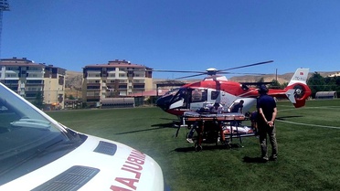 Felç geçiren 71 yaşındaki hasta Darende'den hava ambulansıyla Malatya'ya sevk edildi