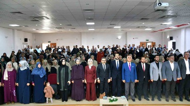 Adilcevaz'da 19 hafız kız öğrenci için icazet merasimi düzenlendi