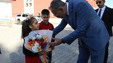 Ağrı'da 973 okulda 126 bin 898 öğrenci dersbaşı yaptı