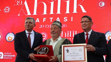 Antalya'da Ahilik Haftası kutlandı, Yılın Ahisi ödülü 79 yaşındaki ustaya verildi
