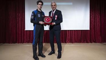 Astronot Atasever, Ankara'da öğrencilere uzay yolculuğunu anlattı