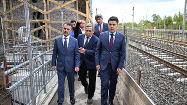 Bakan Yardımcısı Boyraz, Derbent Tren Garı'ndaki restorasyonu yerinde inceledi