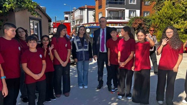 Burhaniye’de yeni eğitim yılı başladı