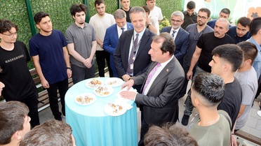 Dicle Üniversitesi Tıp Fakültesinde birinci sınıflara 'Hoş Geldiniz' etkinliği yapıldı
