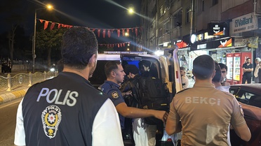 Edirne'de apartman dairesine baskın, 10 düzensiz göçmen yakalandı