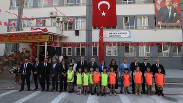 6 ilde ders zili çaldı, Gaziantep'te 680 bin öğrenci okula başladı