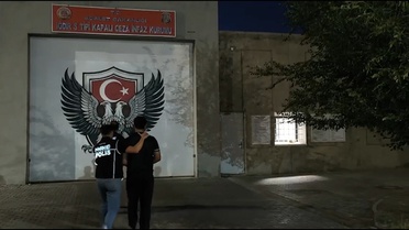 Iğdır'da tırda uyuşturucu operasyonu, 3 şüpheliden 2'si tutuklandı