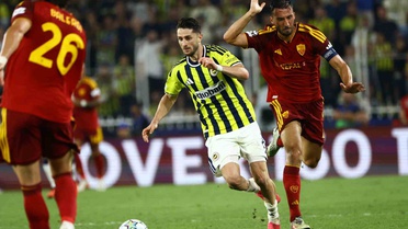 Fenerbahçeli İsmail Yüksek, Şampiyonlar Ligi'nde ilk haftanın en çok top kapan futbolcusu oldu