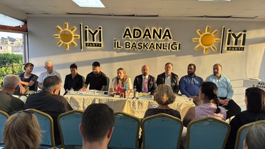 İYİ Partili Taş, Adana'da 15 ilçeyi gezdi, afet bölgelerinin takipçisi olacaklarını söyledi
