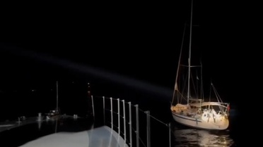 İzmir Urla açıklarında 2'si çocuk 11 düzensiz göçmen yakalandı