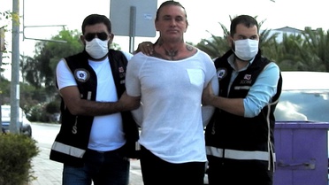 İzmir'de 'Sokaklar Güvende' baskınında 45 şüpheli gözaltına alındı