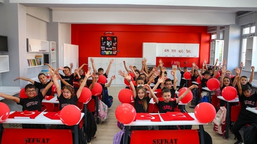 İzmir ve çevre illerde yeni eğitim öğretim yılı başladı
