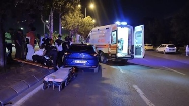 Kayseri Melikgazi'de otomobil motosikletle çarpıştı, sürücü yaralandı