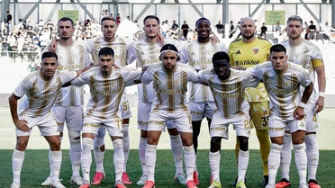 Kayserispor sahasında İstanbulspor'u yenip liderlik koltuğuna oturmak istiyor