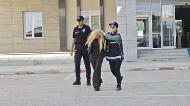'Vanlı Kara Haydar'ın eşi sanal medya ünlüsü Çağla Öz Tançalan Van'da adliyeye sevk edildi