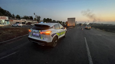 Şanlıurfa Siverek'te tır ile kamyonet çarpıştı, biri çocuk 3 kişi yaralandı