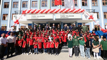 Van, Hakkari, Bitlis ve Muş'ta yeni eğitim yılı ilk ders ziliyle başladı