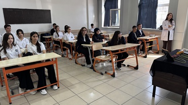Yüksekova'da hayatını kaybeden fizik öğretmeni Anuk, sınıfında anıldı