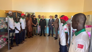 AFAD Başkanı Pehlivan, Niamey'deki Yetim Eğitim Kompleksi'ni gezdi