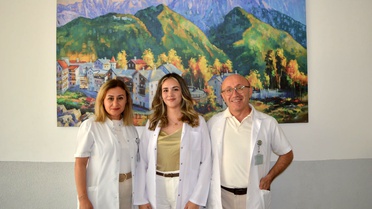 Ailesinin yıllardır görev yaptığı Finike Devlet Hastanesi'ne hekim olarak atandı