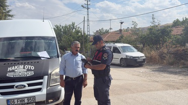 Ankara'da okul çevrelerinde 137 asayiş ve 49 trafik timi denetimde