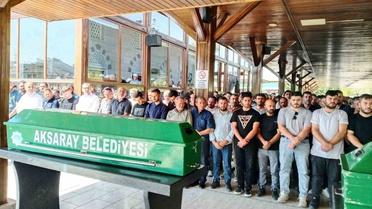 Aksaray'da 5. kattan düşen 18 yaşındaki genç kız son yolculuğuna uğurlandı