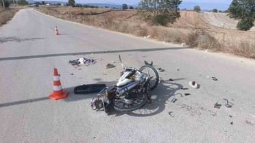 Bilecik Beyce Köyü'nde motosiklet ile hafif ticari araç çarpıştı, 1 kişi yaralandı