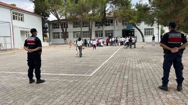 Bilecik'te okul çevresi denetiminde 857 kişi ve 126 iş yeri kontrol edildi