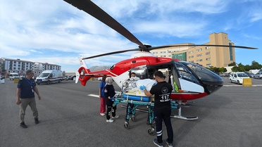 Tatvan'da kalp hastası 1 günlük bebek ambulans helikopterle Van'a sevk edildi