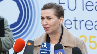 Danimarka'dan Rusya'ya işaret fişeği tepkisi, Kopenhag Büyükelçisi bakanlığa çağrıldı