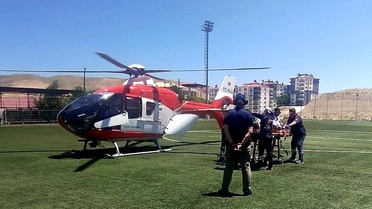 Darende'de kalp krizi geçiren 55 yaşındaki hasta hava ambulansıyla Malatya'ya sevk edildi