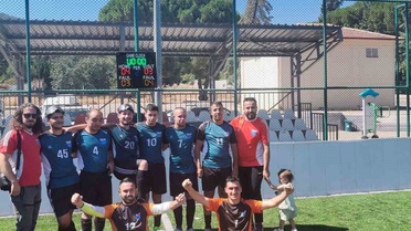 Denizli GESK, Kayseri'yi 4-3 yenerek liderle farkı 1 puana indirdi
