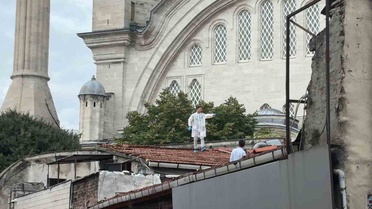 Döviz bürosunda 'para bozdurma' tartışması iki can aldı! Saldırganlar çatıdan kaçmış
