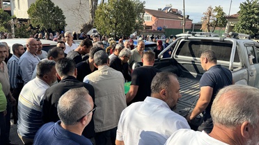 İznik Gölü'nde ölü bulunan öğretmen Yalova'da son yolculuğa uğurlandı