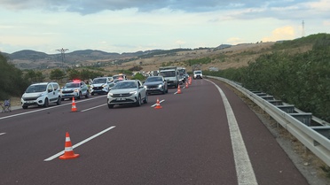 Bursa Orhangazi'de kamyona arkadan çarpan motosikletin sürücüsü hayatını kaybetti