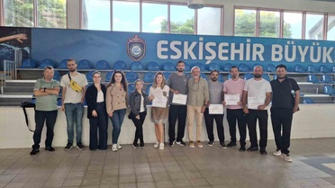 Kimya mühendisleri Eskişehir'de havuz suyu güvenliği eğitimi aldı