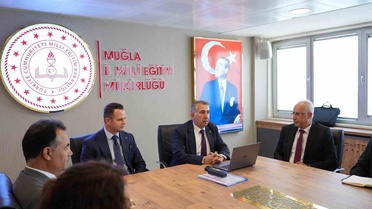 Muğla'da eğitim öğretim toplantısında Türkiye Yüzyılı Maarif Modeli değerlendirildi