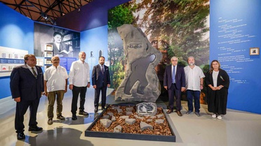 Rusya'nın Ankara Büyükelçisi Vershinin, İzmir'deki Nâzım Hikmet sergisini ziyaret etti