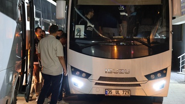 Seferihisar Belediyesi rüşvet soruşturmasında gözaltına alınan 47 şüpheli adliyeye sevk edildi